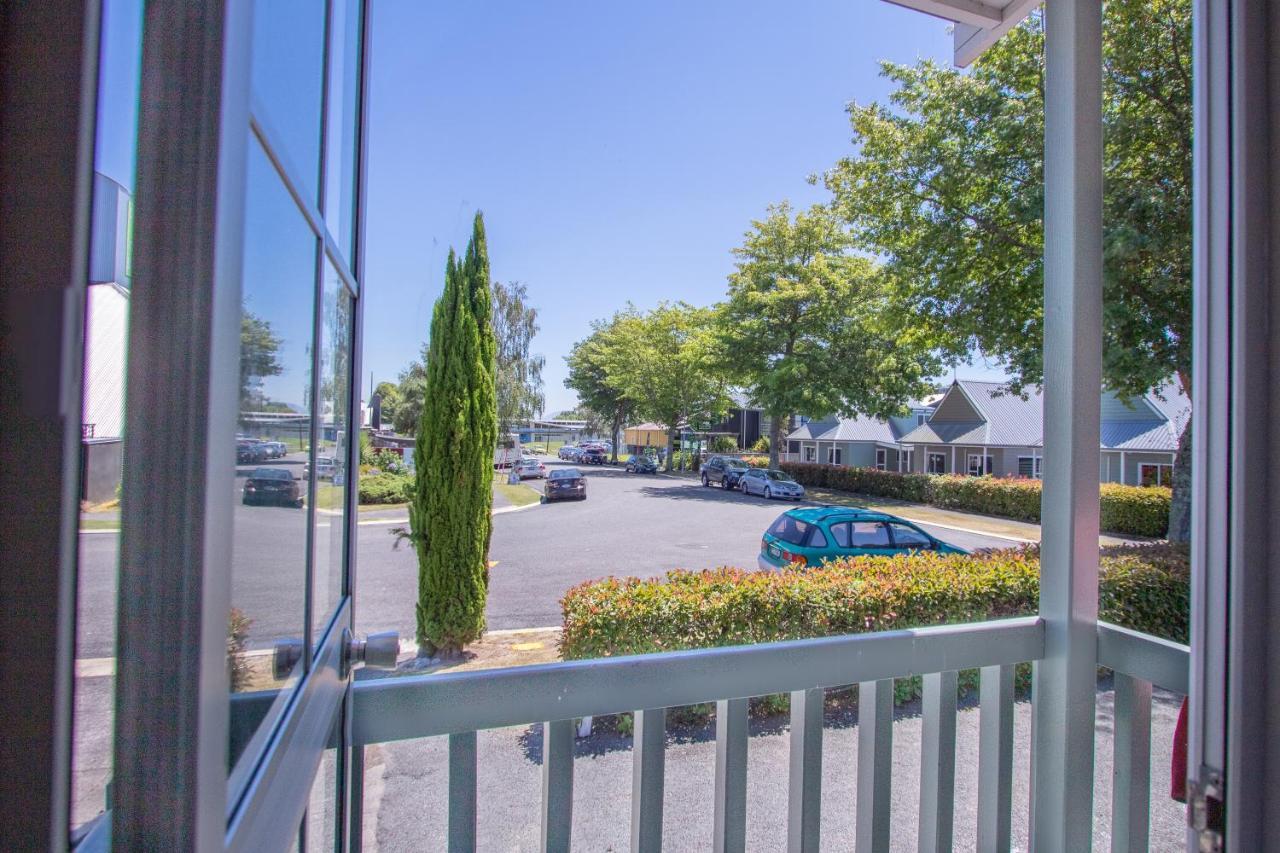 Turangi Leisure Lodge Экстерьер фото