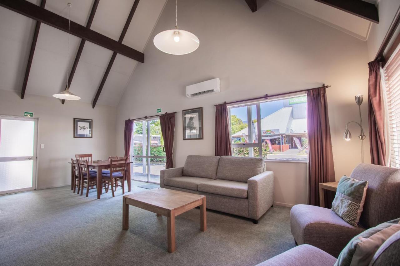 Turangi Leisure Lodge Экстерьер фото